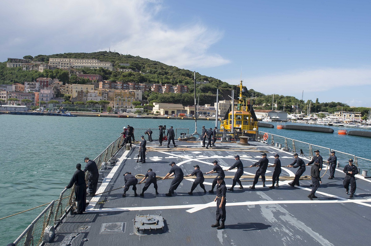 GAETA, Italy (July 15, 2016) Sailors heave mooring lines aboard USS Porter (DDG 78) as the ship arrives in Gaeta, Italy for a scheduled port visit July 15, 2016.  U.S. Navy Photo by Mass Communication Specialist 3rd Class Robert S. Price/Released 