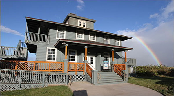 Photo of hawaiian islands visitor center