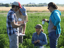 conservationists learn how to assess soil quality