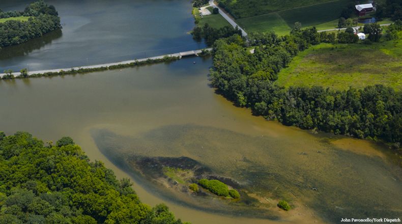 Susquehanna River Pollution, York County, PA. Photo by John Pavoncello/York Dispatch