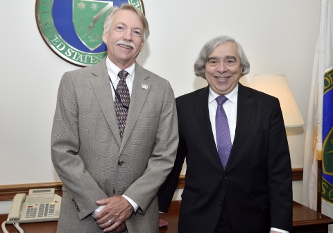 NPS Director Jonathan Jarvis and Secretary of Energy Ernest Moniz