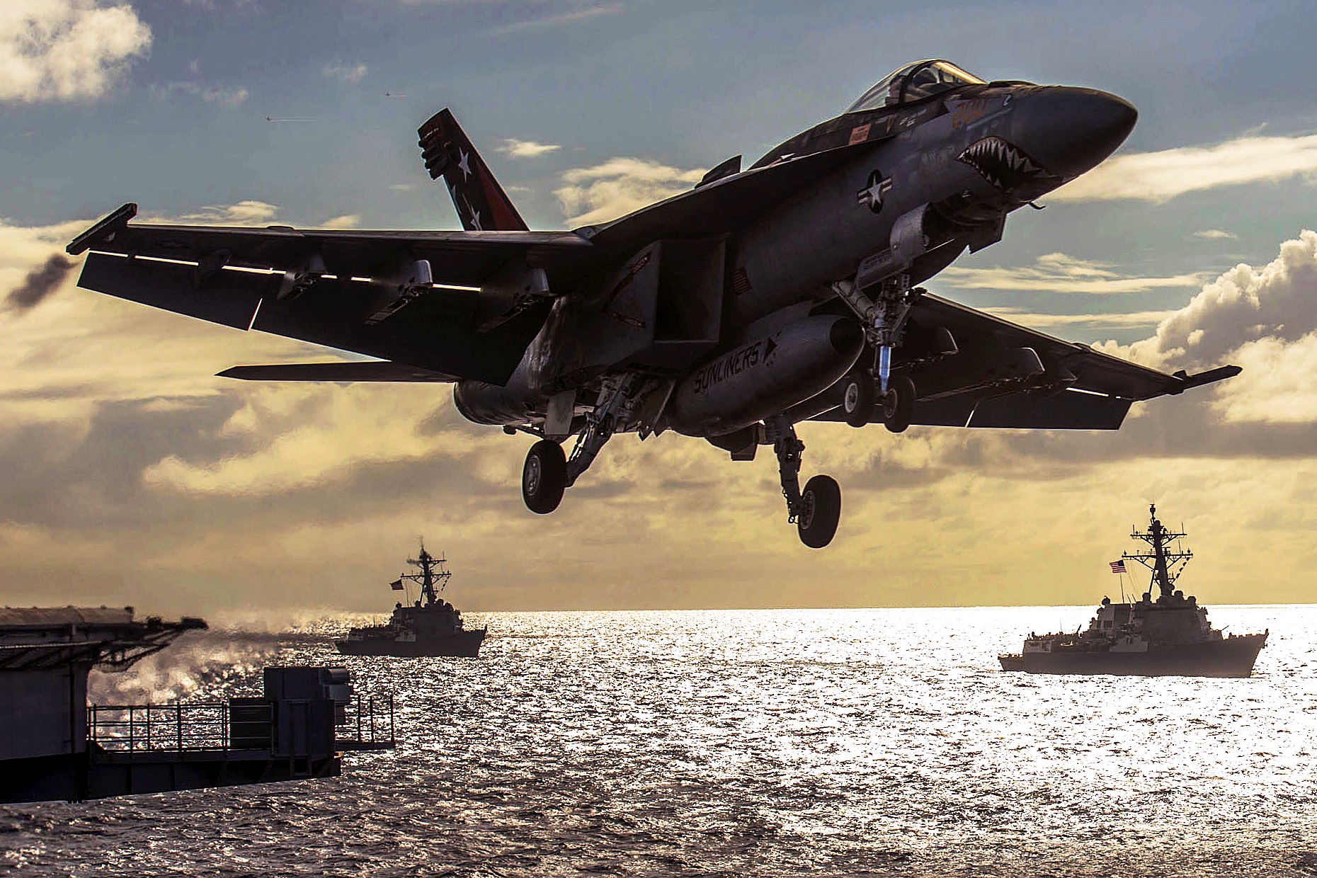 An F/A-18E Super Hornet launches from the aircraft carrier USS Carl Vinson during an air-power demonstration in the Pacific Ocean, May 31, 2015. The Vinson and Carrier Air Wing 17 are in the 3rd Fleet area of operations returning to homeport after a Middle East and Western Pacific deployment. The Super Hornet is assigned to Strike Fighter Squadron 81. U.S. Navy photo by Petty Officer 2nd Class John Philip Wagner, Jr.