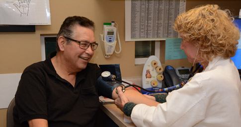 	Native American getting a blood pressure testing