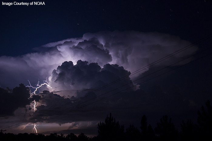 Thunderhead with lightning, in Florida