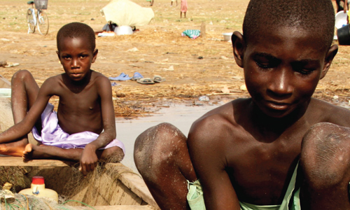 Children working in fishing