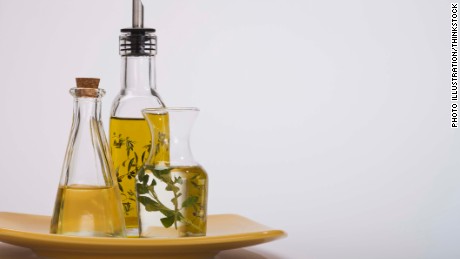 More benefits to a high-fat Mediterranean diet, new study says