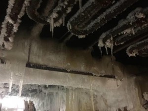 Ice and frost buildup on refrigeration system