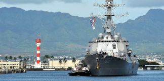 Корабль ВМС США Sampson (U.S. Navy photo by Mass Communication Specialist 3rd Class Johans Chavarro/Released)