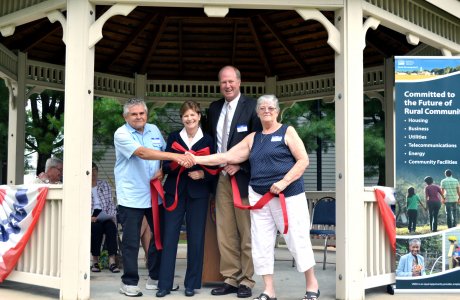 Shaheen Celebrates in Conway