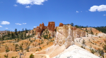 A picturesque photo of a national park with a desert landscape.