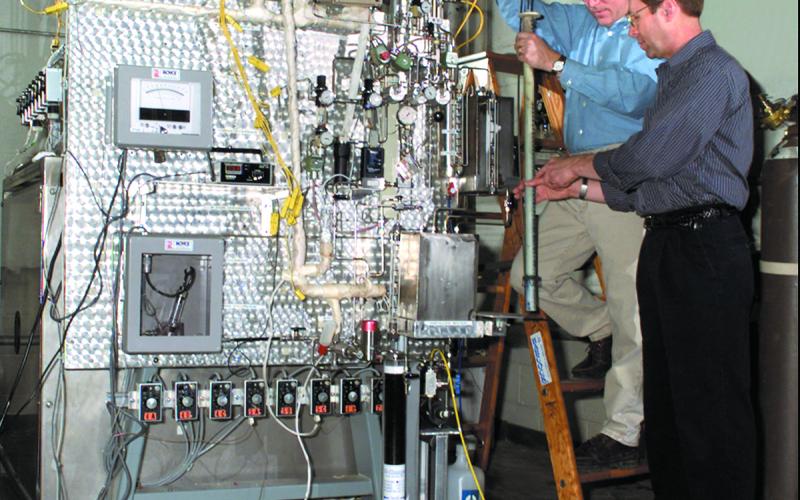 For DOE programs that ran 1992–2005, companies sent materials to ORNL for stress-testing.