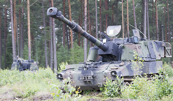 U.S. soldiers prepare to fire M109A6 Paladins for a demonstration during Exercise Flaming Thunder in Pabrade, Lithuania, Aug. 7, 2016. Flaming Thunder is a two-week long multinational fire coordination exercise. Army photo by Pfc. James Dutkavich
