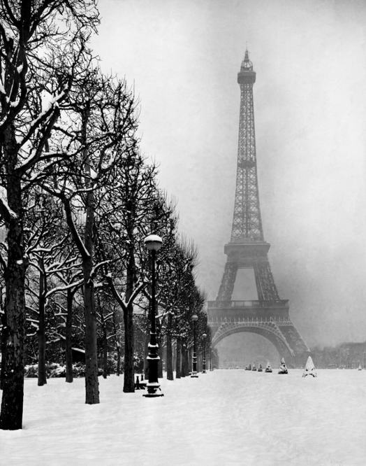 Eiffel Tower, by Dmitri Kessel, 1948