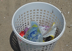 070313 2 LinaBeachTrash2#