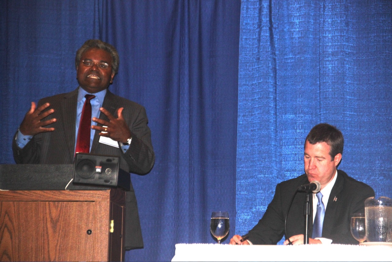 Mathy Stanislaus, Assistant Administrator of EPA’s Office of Solid Waste and Emergency Response (left), and Mayor Dayne Walling of Flint, Michigan (right)