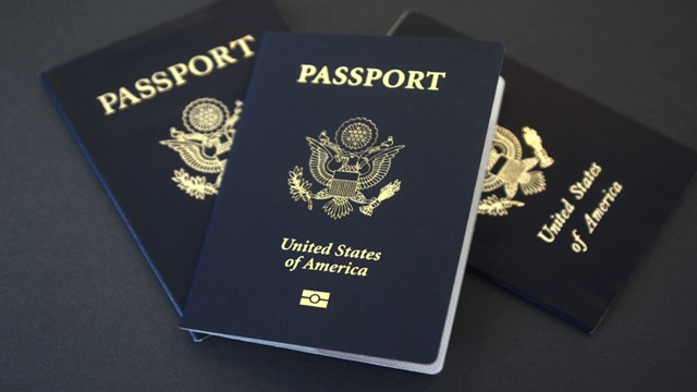 Date: 08/31/2017 Description: U.S. passports lie on a table © AP Image