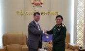 Assistant Secretary of Defense for Asian and Pacific Security Affairs for the United States, Randall G. Schriver meeting with Vietnamese Defense Minister, General Ngo Xuan Lich