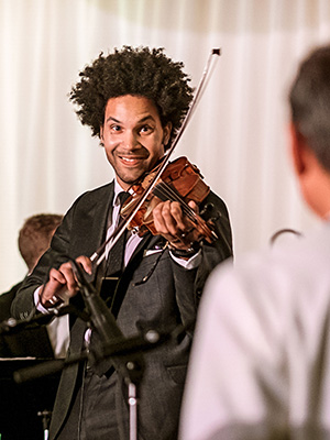 Scott Tixier, performing at Gala 2018