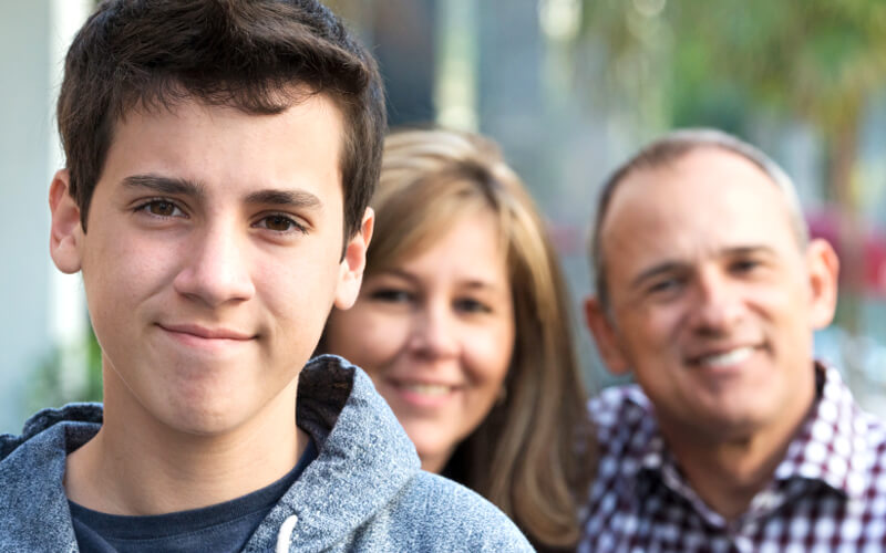 Kid with parents