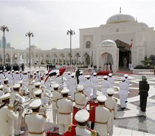 Pope Francis welcomed with pomp-filled ceremony in United Arab Emirates