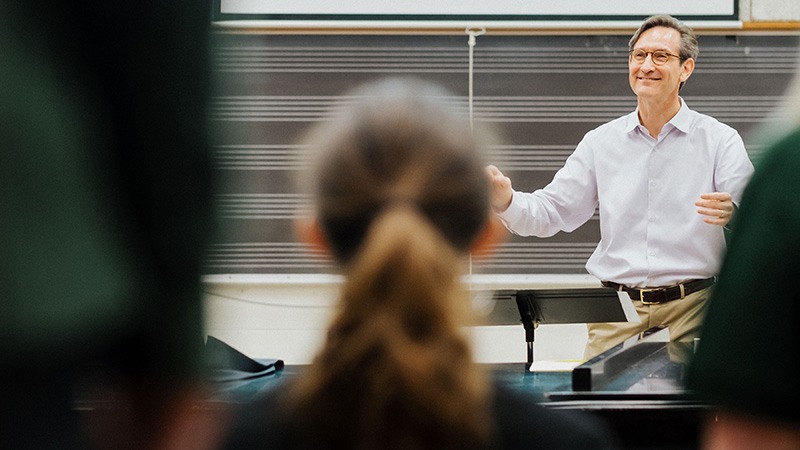 Allen Hightower Conducting Choir