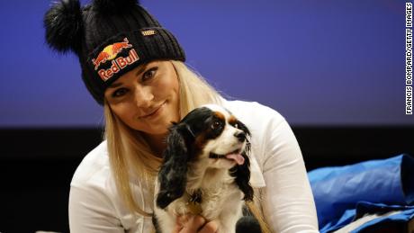 CORTINA D&#39;AMPEZZO, ITALY - JANUARY 16 : Lindsey Vonn of USAand her dog Lucy  at a press conference during the Audi FIS Alpine Ski World Cup Women&#39;s Downhill on January 16, 2019 in Cortina d&#39;Ampezzo Italy. (Photo by Francis Bompard/Agence Zoom/Getty Images)