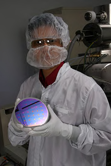 Integration Lab allows CINT staff and users to integrate nano-enabled components using up to 100 mm wafer processing technology. 