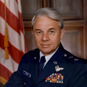 Portrait of Maj Gen Doyle E. Larson, USAF