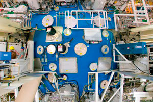 <h3>NIF Target Chamber</h3>On March 10, 2009, at 3:15 a.m., a 192-beam laser shot delivered 1.1 million joules of ultraviolet light to the center of the target chamber—the first time any fusion laser has broken the megajoule barrier (a megajoule is the energy consumed by 10,000 100-watt light bulbs in one second).<br/><br/><a href="content/assets/images/media/photo-gallery/large/nif-0109-15881.jpg" target="_blank">Download hi-res image</a><br/><a href="/media/photo-gallery?id=nif-0109-15881">Direct Link</a>