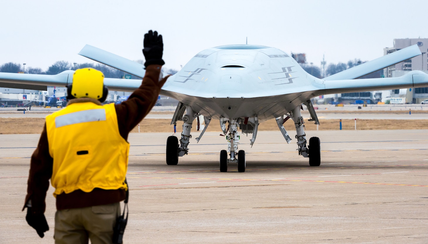 Boeing conducts MQ-25 deck handling demonstration at its facility in St. Louis, Mo.