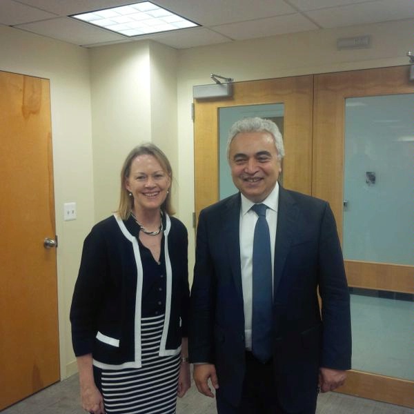 ENR PDAS Mary Warlick meets with IEA Chief Economist and incoming Executive Director Fatih Birol.