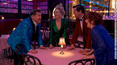 THE PROM (L to R) JAMES CORDEN as BARRY GLICKMAN, NICOLE KIDMAN as ANGIE DICKINSON, ANDREW RANNELLS as TRENT OLIVER, MERYL STREEP as DEE DEE ALLEN in THE PROM. Cr. MELINDA SUE GORDON/NETFLIX © 2020