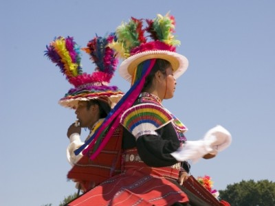 festival dancers