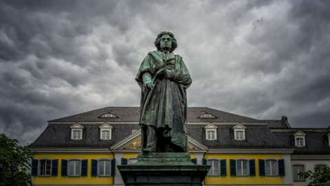 Ludwig van Beethoven statue