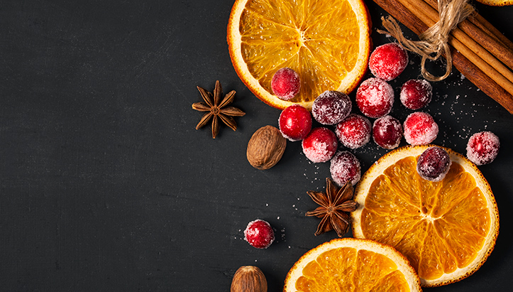 holiday photo of oranges and cranberries