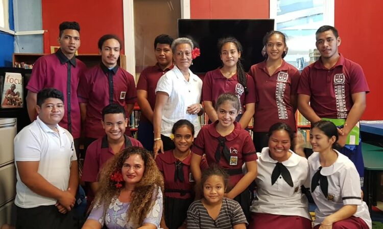 Le AMOSA Secondary School pictured with Embassy Apia Education Adviser on the final day of the virtual program. Photo credit: U.S. Department of State.